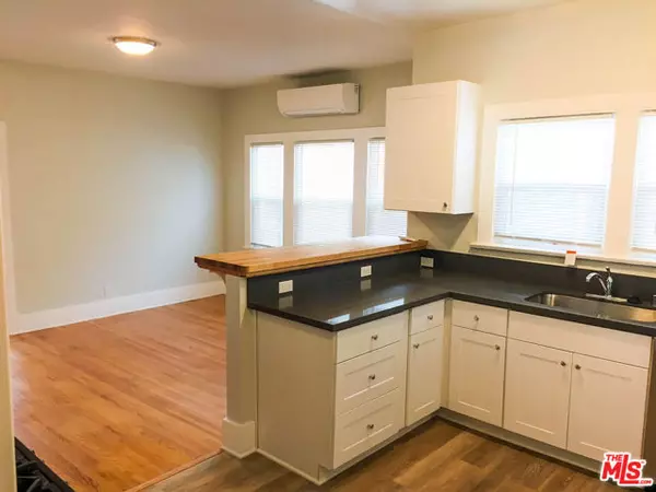 Los Angeles, CA 90019,1504 S Bronson Avenue