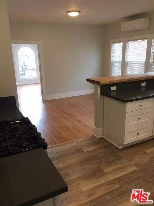 Los Angeles, CA 90019,1504 S Bronson Avenue