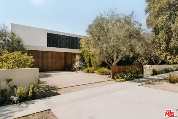 Los Angeles, CA 90049,717 Moreno Avenue