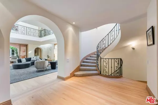 Santa Monica, CA 90402,424 Marguerita Avenue