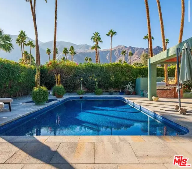 Palm Springs, CA 92262,817 N Via Monte Vista