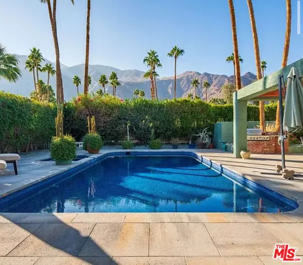 817 N Via Monte Vista, Palm Springs, CA 92262