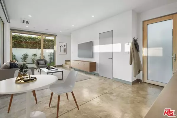 Los Angeles, CA 90066,12529 Wagner Street