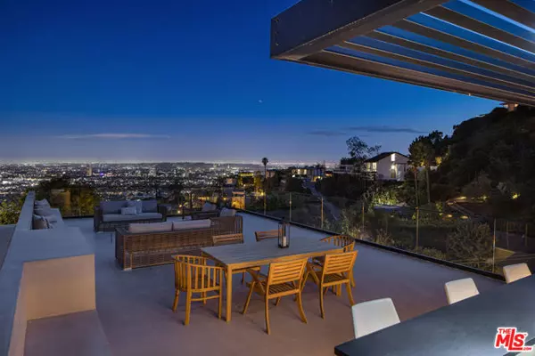Los Angeles, CA 90069,1626 N Kings Road