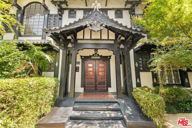 1218 N La Cienega Boulevard #D1, West Hollywood, CA 90069