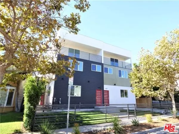 Los Angeles, CA 90019,1113 Carmona Avenue