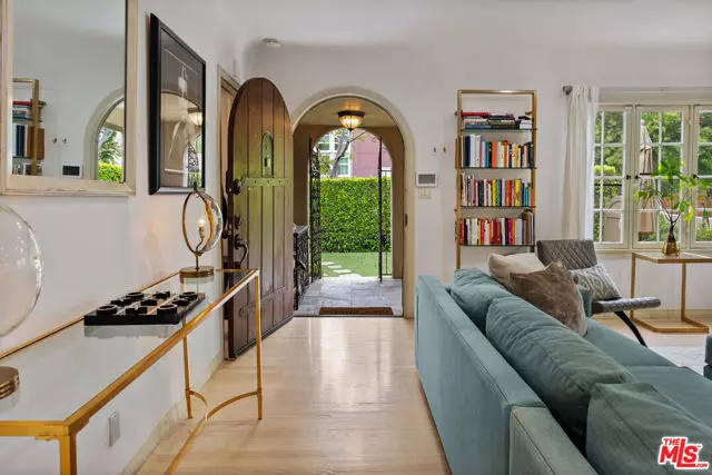 708 Westbourne Drive, West Hollywood, CA 90069