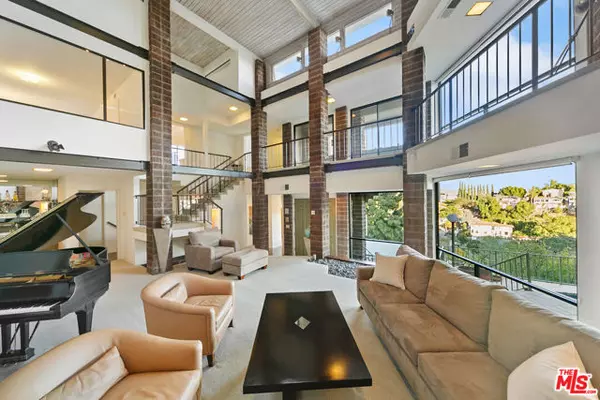 Sherman Oaks, CA 91423,3917 Murietta Avenue