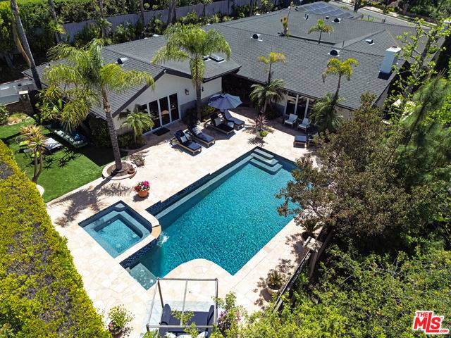 18141 Green Meadow Drive, Encino (los Angeles), CA 91316