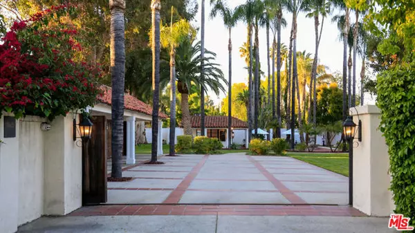 Tarzana (los Angeles), CA 91356,18625 Wells Drive