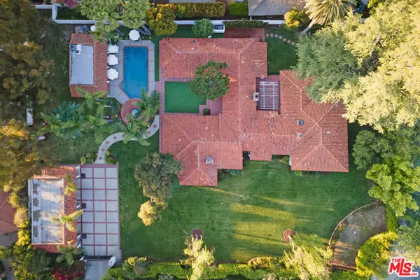 18625 Wells Drive, Tarzana (los Angeles), CA 91356