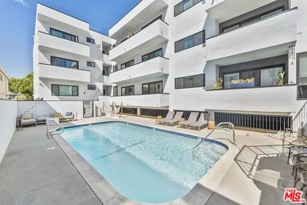 Los Angeles, CA 90403,821 3rd St #305