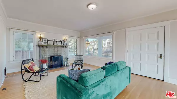 Los Angeles, CA 90019,1867 Wellington Road