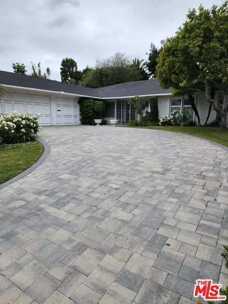 6719 Radlock Avenue, Los Angeles, CA 90056