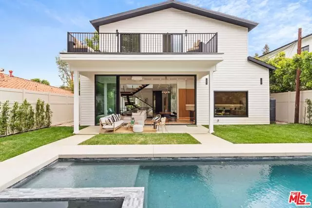 Encino (los Angeles), CA 91436,4535 Haskell Avenue