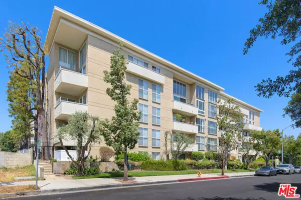 Encino (los Angeles), CA 91316,4949 Genesta Avenue #212A