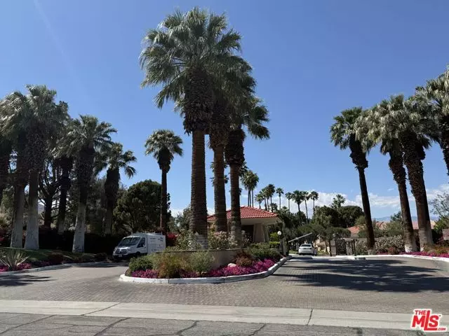 675 N Los Felices Circle #215, Palm Springs, CA 92262