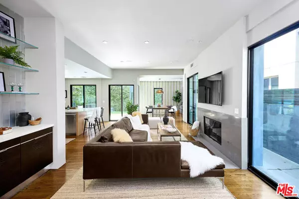 Venice (los Angeles), CA 90291,2329 Clement Avenue