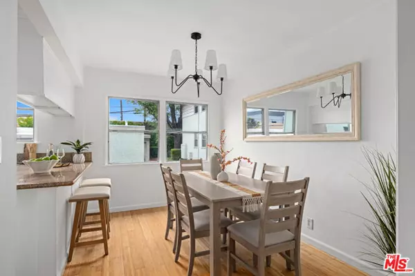 Los Angeles, CA 90016,5803 Bowcroft Street #1