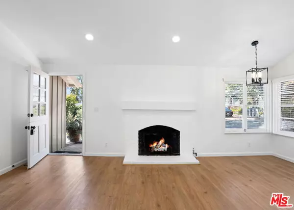 Laguna Beach, CA 92651,617 Lombardy Lane