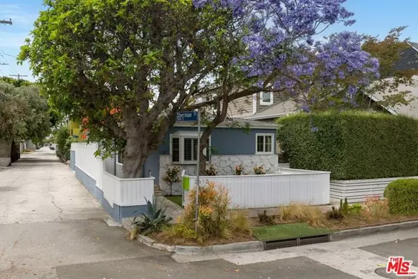Venice (los Angeles), CA 90291,2615 Beach Avenue