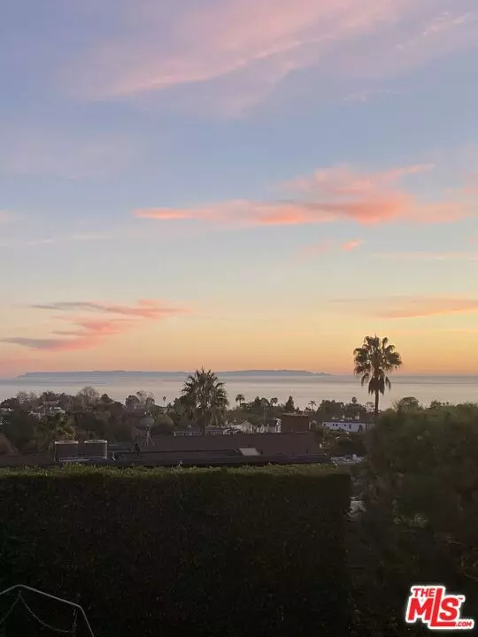 Pacific Palisades (los Angeles), CA 90272,16632 Linda Terrace