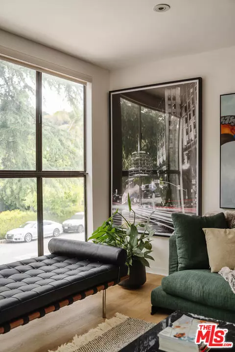 Los Angeles, CA 90049,11752 Bellagio Road #1