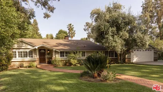 5124 Calenda Drive, Woodland Hills (los Angeles), CA 91367