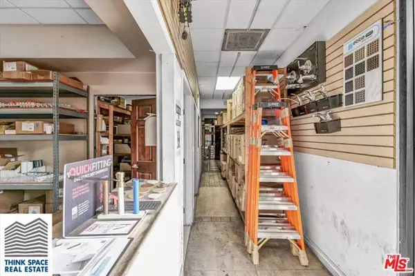 Los Angeles, CA 90016,4900 W Washington Boulevard