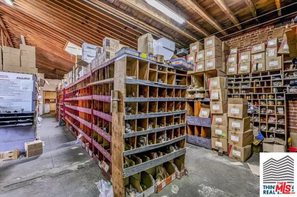 Los Angeles, CA 90016,4900 W Washington Boulevard