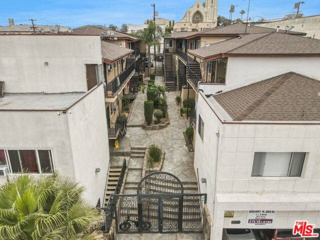 Los Angeles, CA 90018,4023 W 28th Street