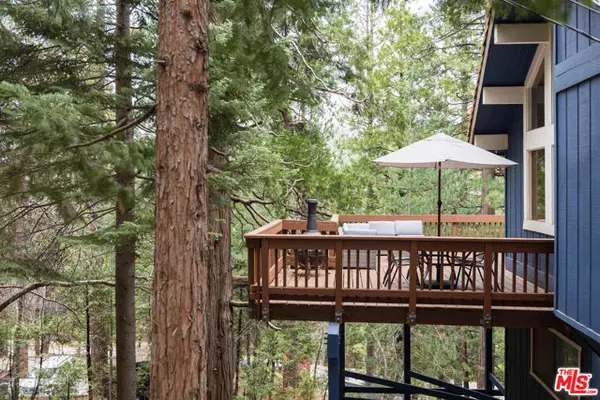 Twin Peaks, CA 92391,26645 Lake Forest Drive