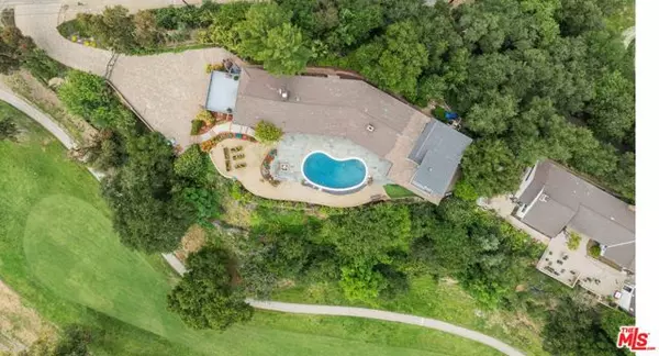 Woodland Hills (los Angeles), CA 91364,4650 Canoga Avenue