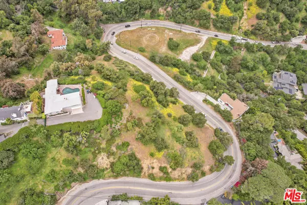 Studio City (los Angeles), CA 91604,3301 COLDWATER CANYON Avenue