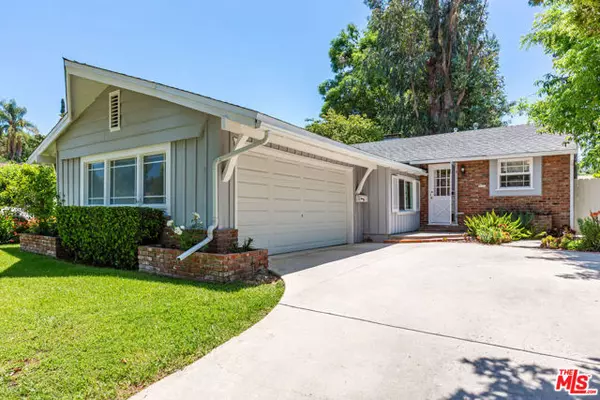 21924 Buena Ventura Street, Woodland Hills (los Angeles), CA 91364