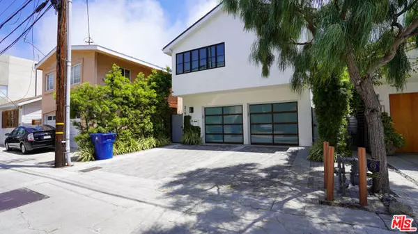 Venice (los Angeles), CA 90291,219 Howland Canal