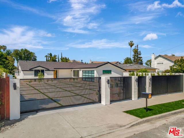 18053 Erwin Street, Encino (los Angeles), CA 91316