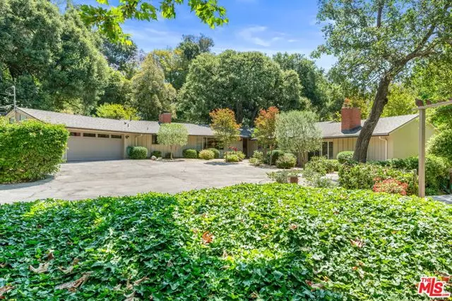 2000 Mandeville Canyon Road, Los Angeles, CA 90049