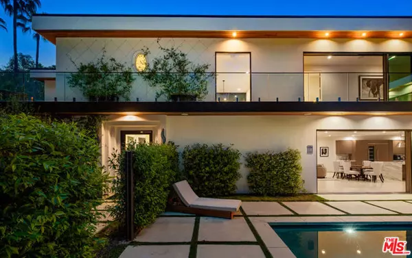 Los Angeles, CA 90046,1884 Laurel Canyon Road