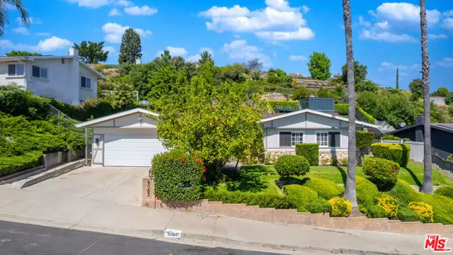 Woodland Hills (los Angeles), CA 91367,6065 Maury Avenue