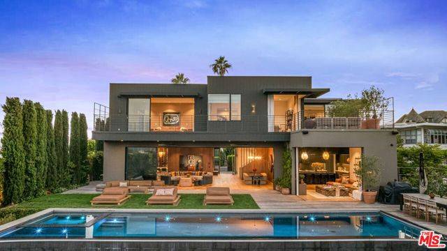 1030 Somera Road, Los Angeles, CA 90077