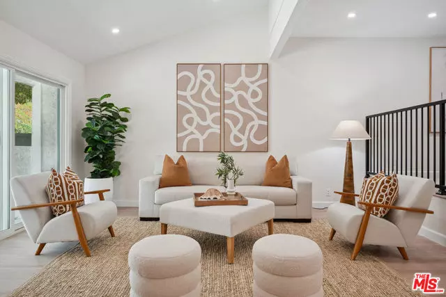 17109 Palisades Circle, Pacific Palisades (los Angeles), CA 90272