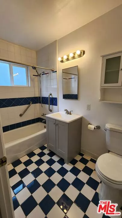 Culver City, CA 90232,3872 College Avenue