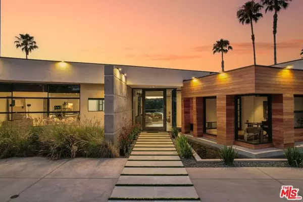 Beverly Hills, CA 90210,455 Castle Place