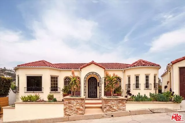 Los Angeles, CA 90027,2268 Ben Lomond Drive