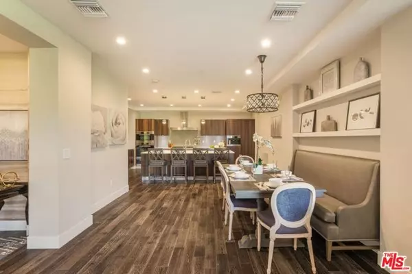 Beverly Hills, CA 90210,460 N Palm Drive #403