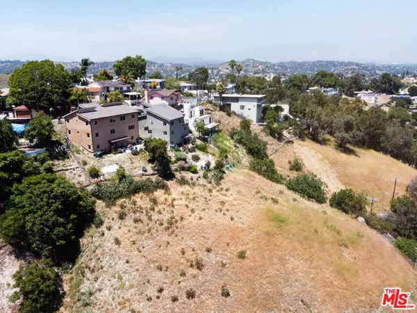 Los Angeles, CA 90032,5017 Ithaca Avenue