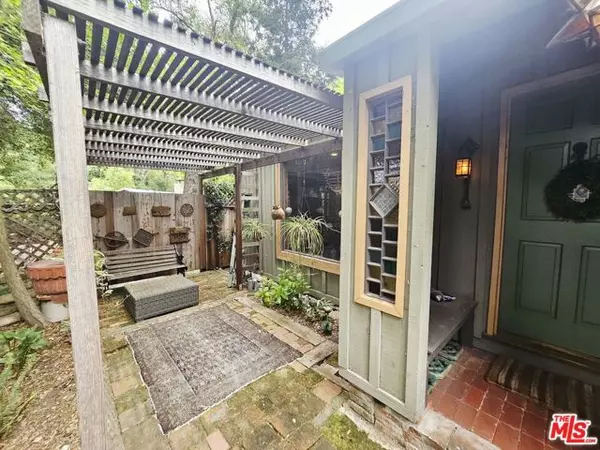 Topanga (los Angeles), CA 90290,2437 Liberty Lane