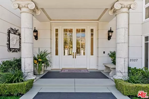 Los Angeles, CA 90077,2327 Weybridge Lane