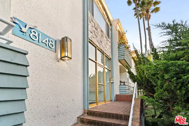8148 Redlands Street #104, Playa Del Rey (los Angeles), CA 90293